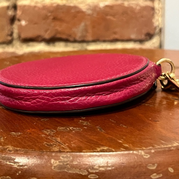 Coach Leo Zodiac Lion Round Coin Purse Burgundy Pebble Leather Chain Wallet Rare - Picture 7 of 15